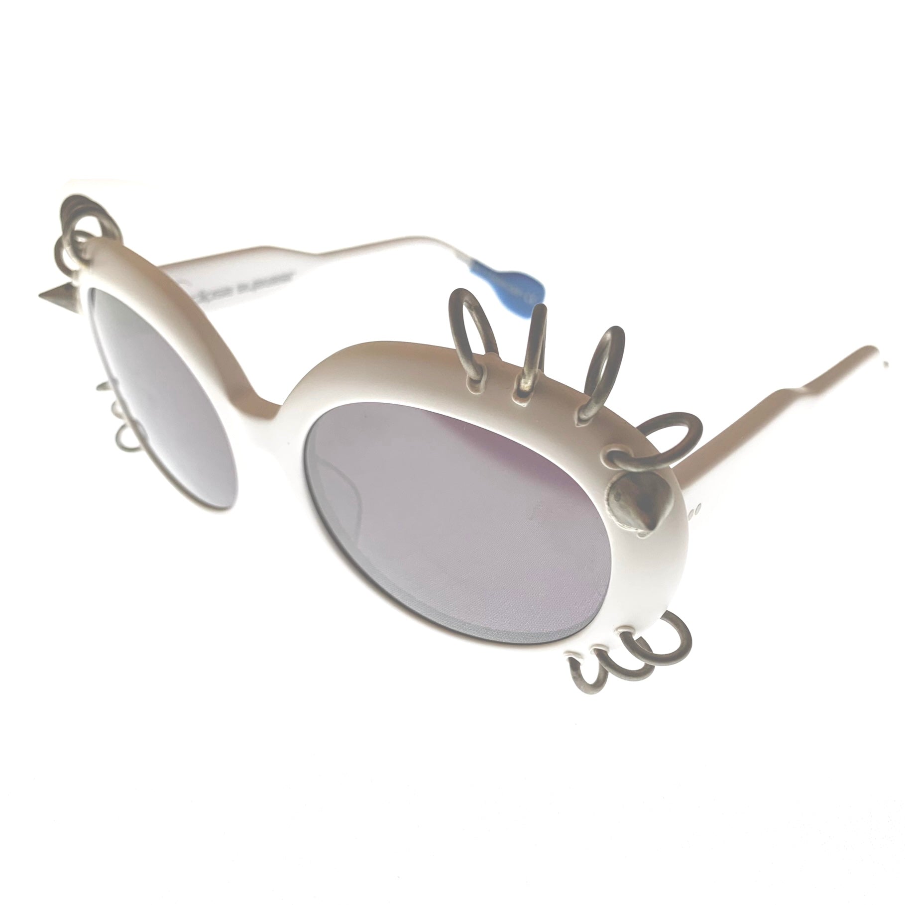 White Beauty (Matt)(Acetate) with Rings and Studs<br>ホワイトビューティー(マット)(アセテート製)・リングスタッズ付き