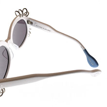 White Beauty (Matt)(Acetate) with Rings and Studs<br>ホワイトビューティー(マット)(アセテート製)・リングスタッズ付き